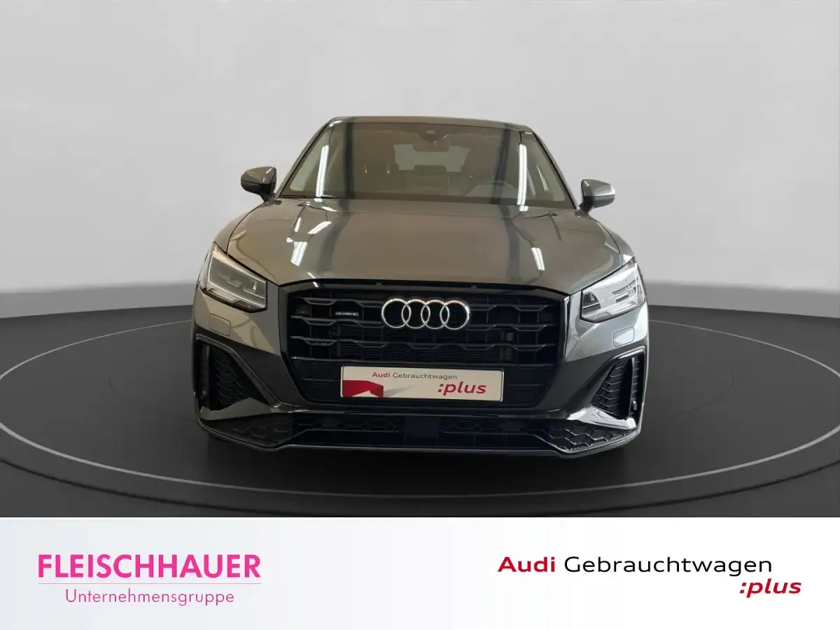 Gebraucht Audi Q2 S-Line 190 PS (139 kW) 2025 Grau SUV