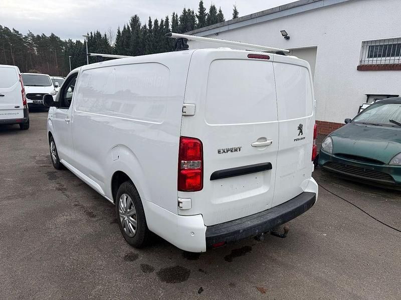 Gebraucht Peugeot Expert Premium 122 PS (89 kW) 2020 Weiß Van