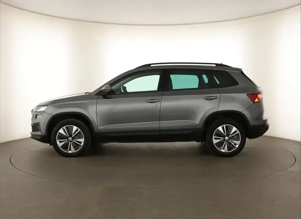 Gebraucht Skoda Karoq 116 PS (85 kW) 2024 Grau SUV