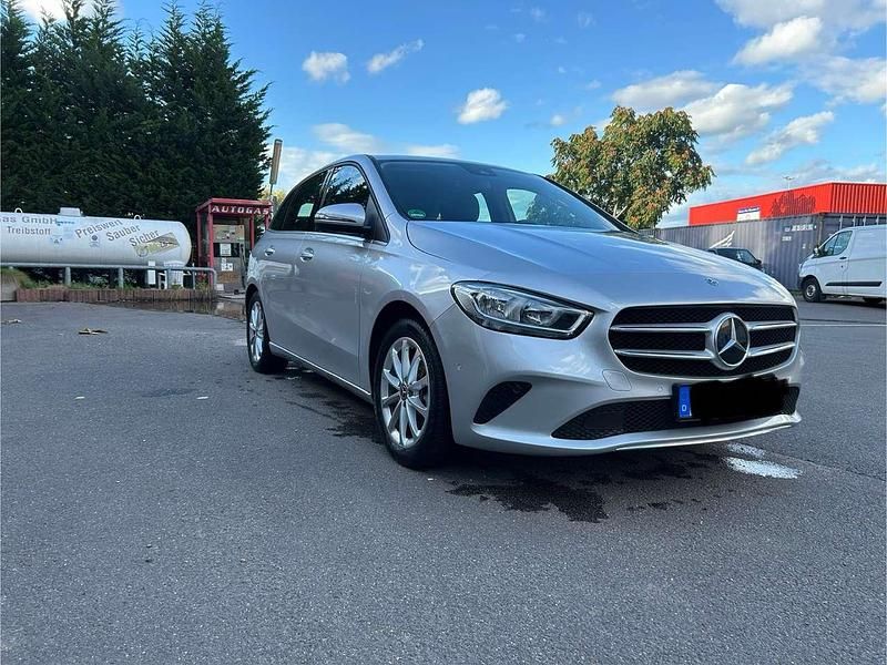 Gebraucht Mercedes E250 160 PS (117 kW) 2022 Kombi