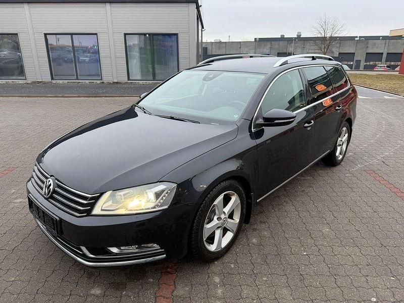Gebraucht VW Passat Highline 140 PS (102 kW) 2012 Schwarz Limousine