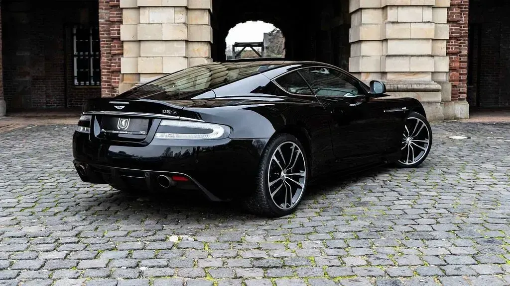 Gebraucht Aston Martin DBS 517 PS (380 kW) 2011 Schwarz Coupé