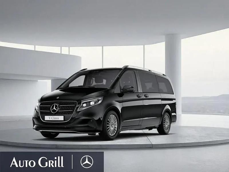 Obsidianschwarz metallic Gebraucht 2024 Mercedes V250 Style Van / Kleinbus | 62.770 € (Etwas zu teuer) - Bild 1/4