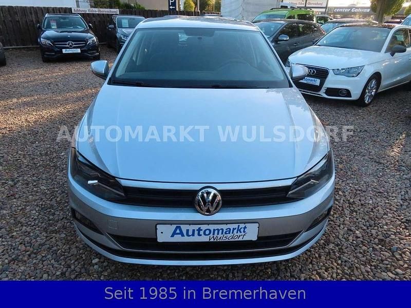 Gebraucht VW Polo Trendline 75 PS (55 kW) 2018 Silber Kleinwagen