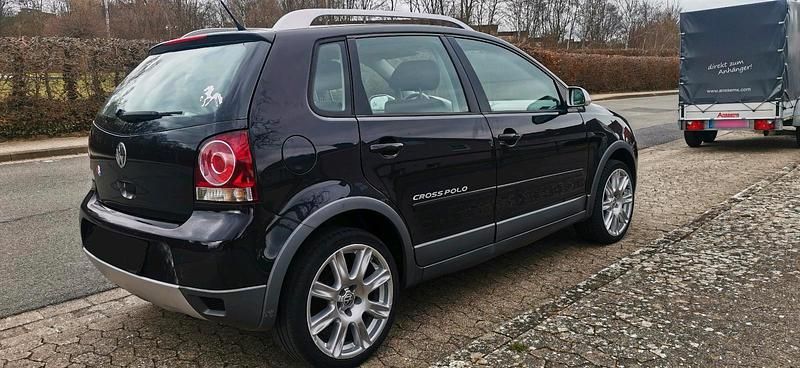 Gebraucht VW Polo Cross 80 PS (58 kW) 2007 Schwarz Kleinwagen