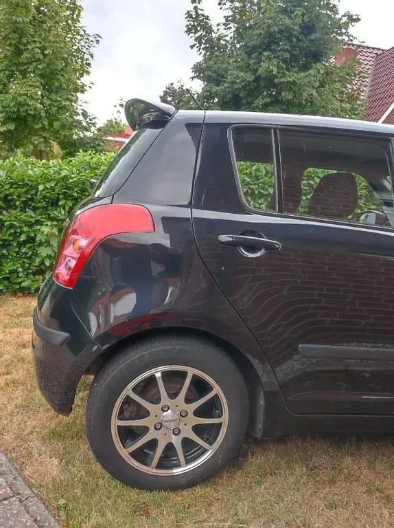 Gebraucht Suzuki Swift Comfort 92 PS (67 kW) 2009 Schwarz Kleinwagen