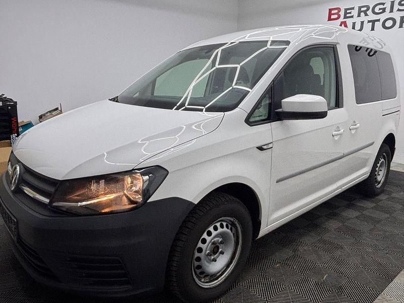Gebraucht VW Caddy Trendline 102 PS (75 kW) 2017 Weiß Van / Kleinbus