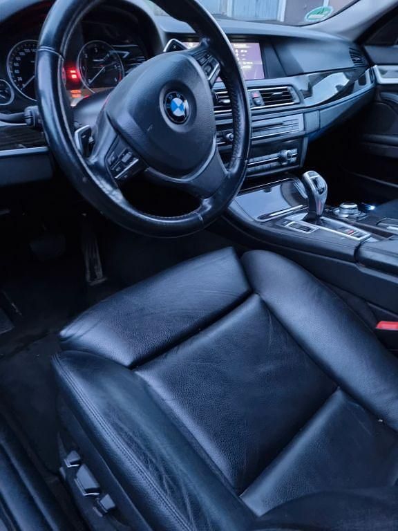 Gebraucht BMW 530 258 PS (189 kW) 2013 Limousine