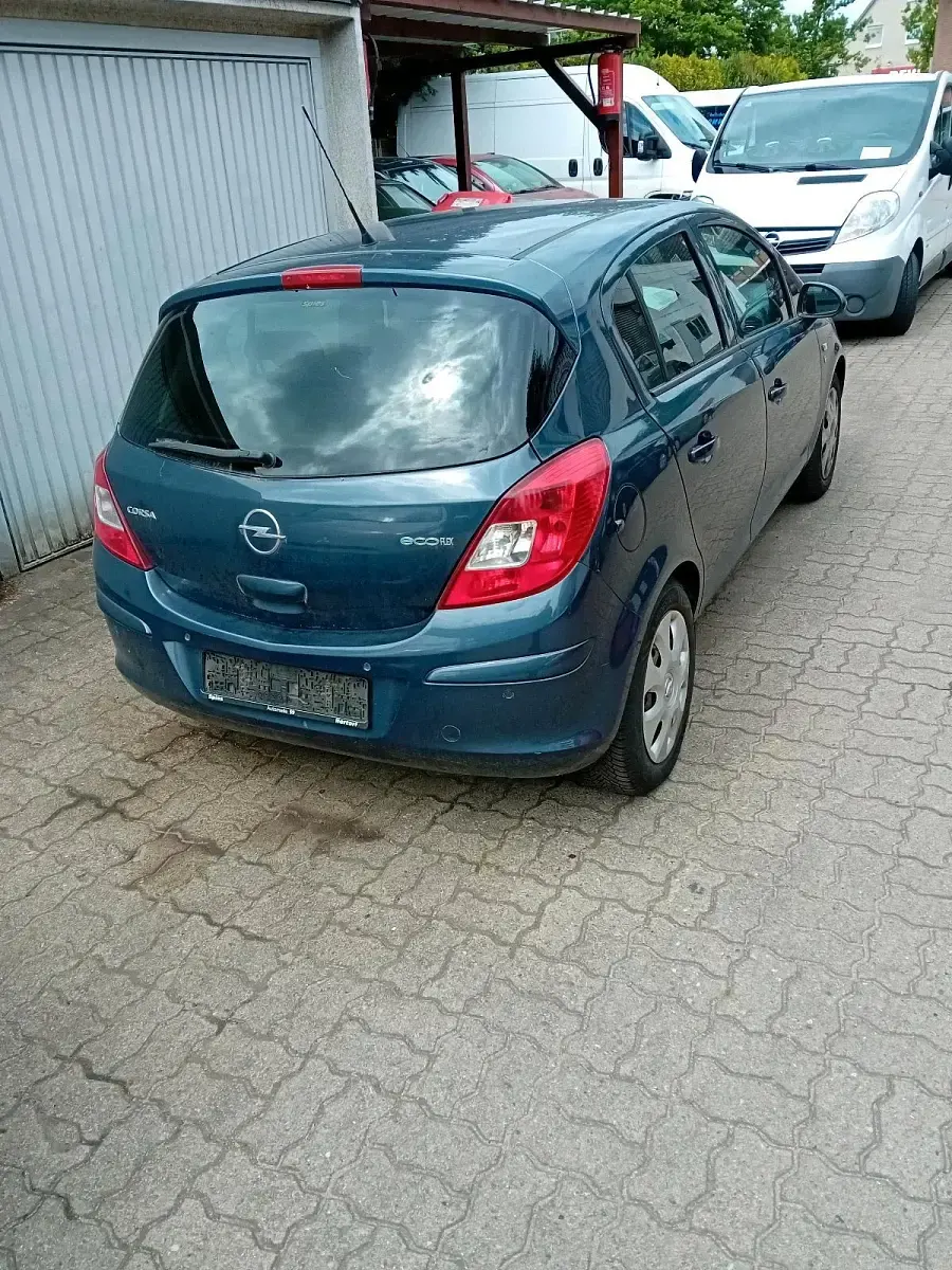 Gebraucht Opel Corsa 86 PS (63 kW) 2010 Schwarz Kleinwagen