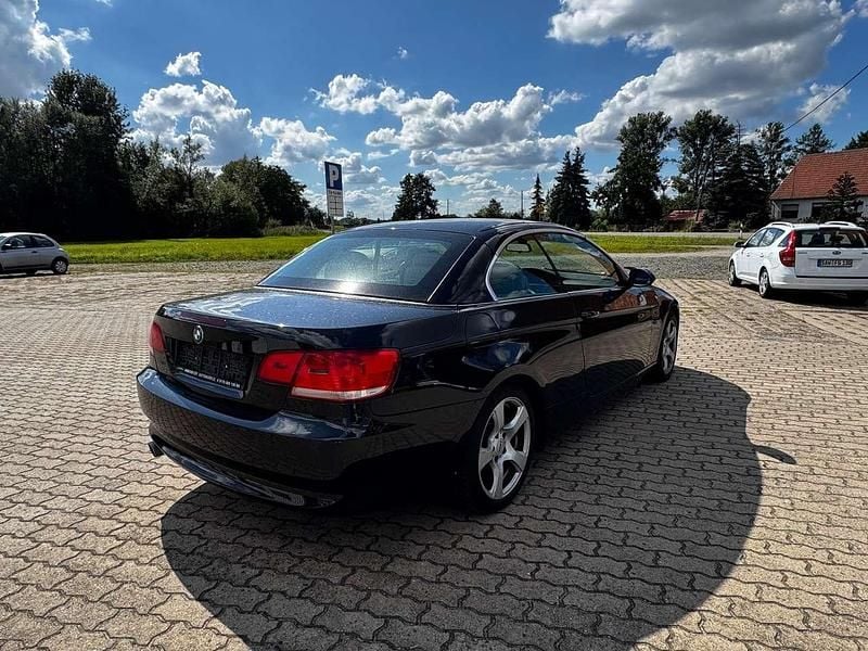 Gebraucht BMW 320 Cabriolet 177 PS (130 kW) 2008 Schwarz Cabrio