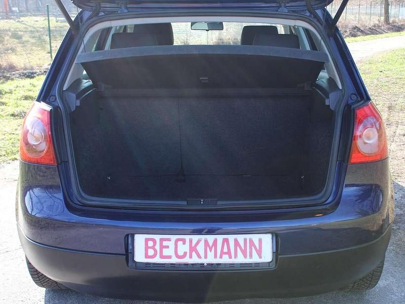 Gebraucht VW Golf IV Trendline 75 PS (55 kW) 2006 Shadow blue metallic Kleinwagen