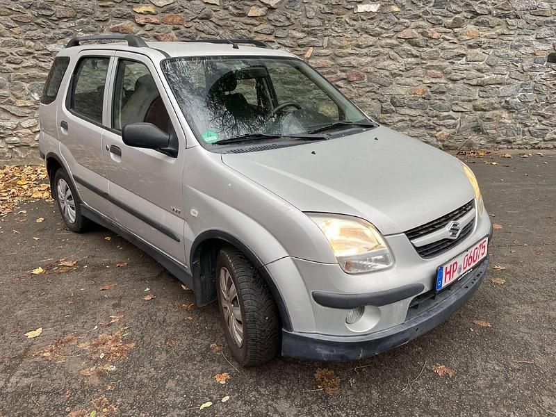 Silber Gebraucht 2005 Suzuki Ignis Comfort Kleinwagen | 3.490 € (Superpreis) - Bild 1/4