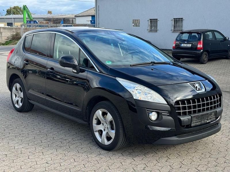Schwarz Gebraucht 2012 Peugeot 3008 SUV | 9.950 € (Etwas zu teuer) - Bild 1/4