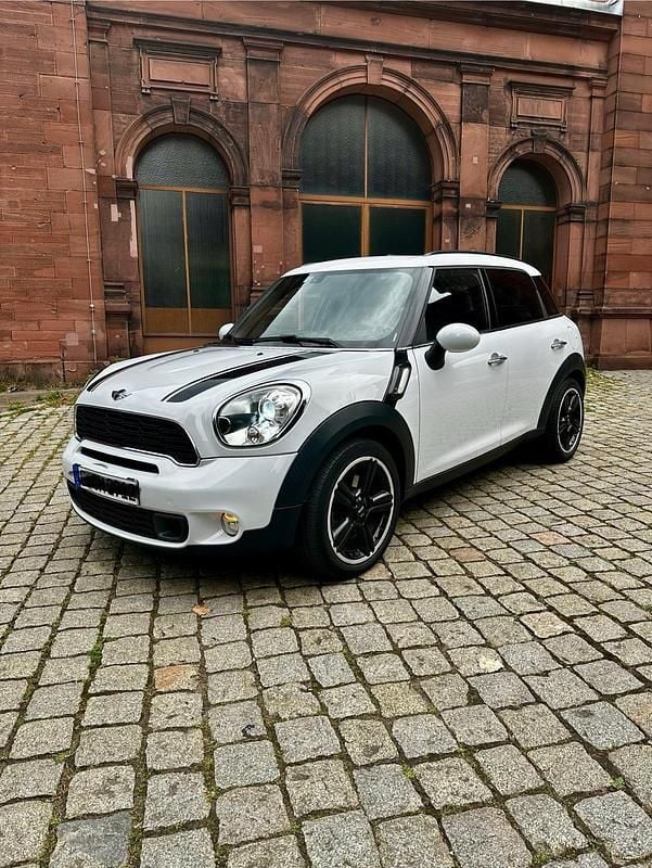 Weiß Gebraucht 2011 Mini Cooper S Countryman SUV | 9.999 € (Fairer Preis) - Bild 1/4
