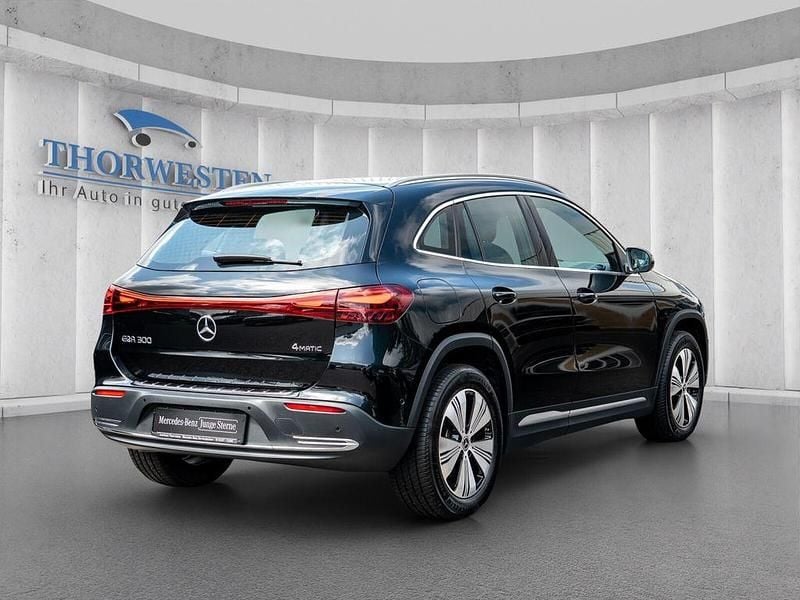 Gebraucht Mercedes EQA300 Progressive 167 kW (228 PS) 2024 Schwarz SUV
