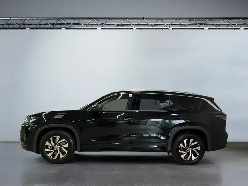 Neu VW Tayron Life 150 PS (110 kW) 2025 Grenadillschwarz SUV