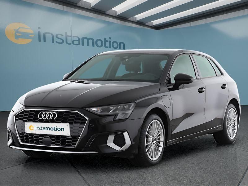 Schwarz Gebraucht 2021 Audi A3 Sportback e-tron Kleinwagen | 22.949 € (Fairer Preis) - Bild 1/4