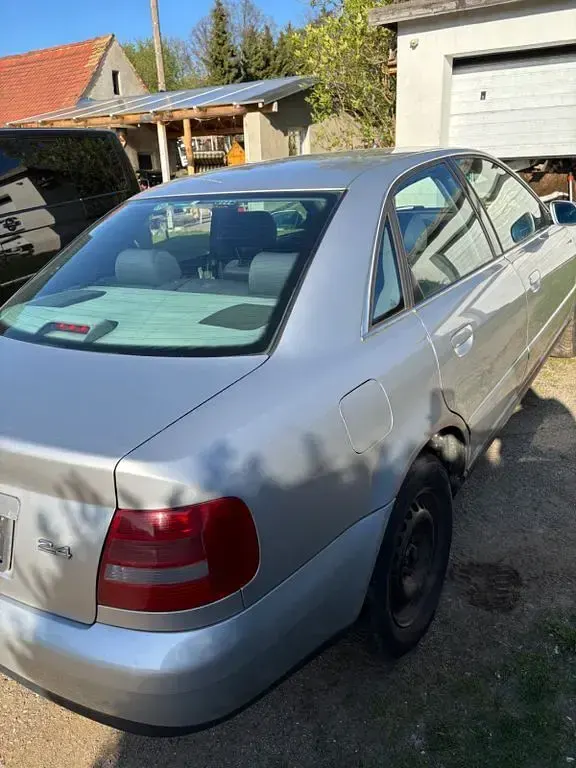 Gebraucht Audi A4 165 PS (121 kW) 1999 Silber Limousine