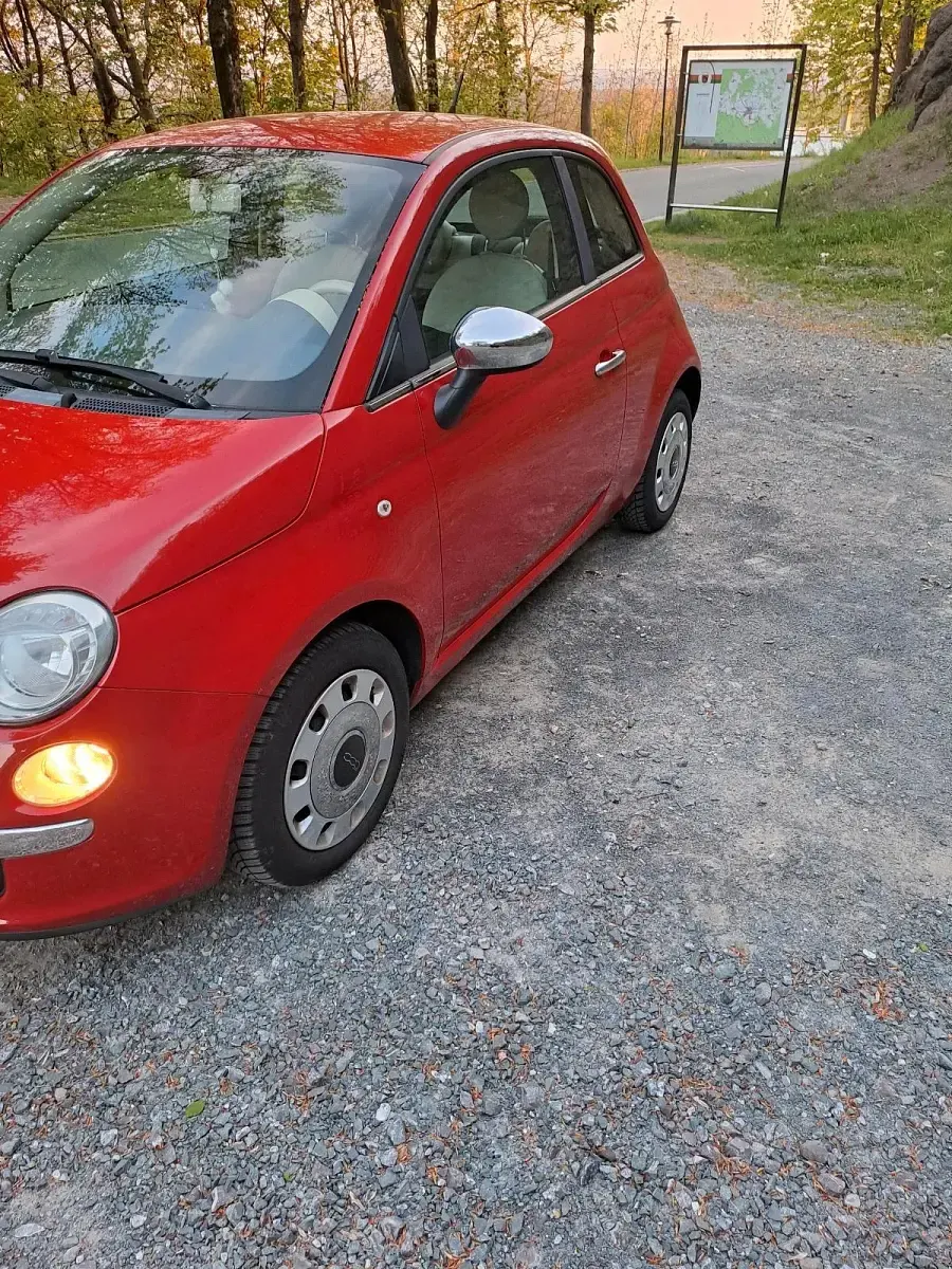 Gebraucht Fiat 500 70 PS (51 kW) 2012 Rot Kleinwagen