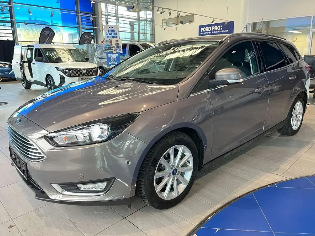Usata Ford Focus 150 CV (110 kW) 2015 Marrone Station wagon