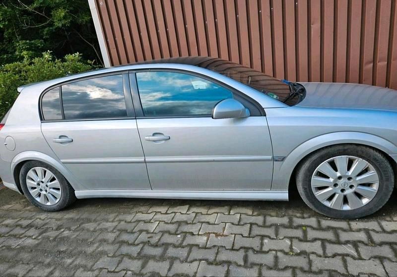Silber Gebraucht 2004 Opel Signum Kombi | 1.400 € (Guter Preis) - Bild 1/4