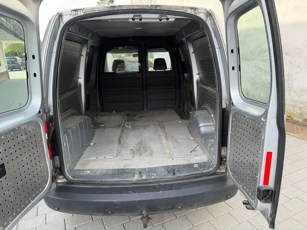 Używany VW Caddy 109 KM (80 kW) 2011 Srebrny Minivan
