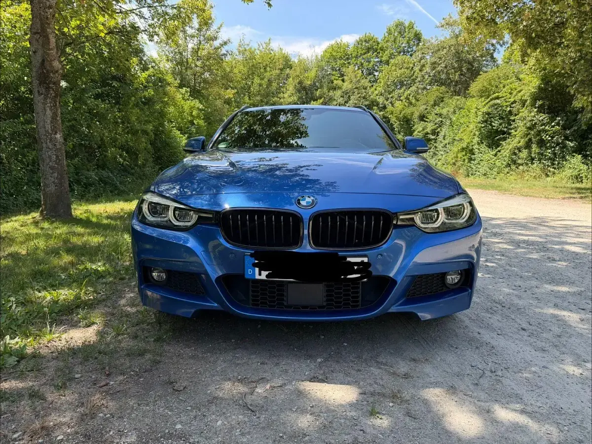 Gebraucht BMW 320 M Sport 184 PS (135 kW) 2019 Blau Kombi