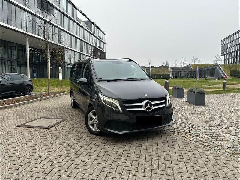 Gebraucht Mercedes V250 Edition 190 PS (139 kW) 2022 Grau Van / Kleinbus