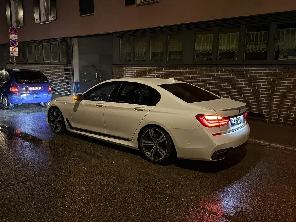 Gebraucht BMW 740 M Sport 320 PS (235 kW) 2016 Weiß Limousine