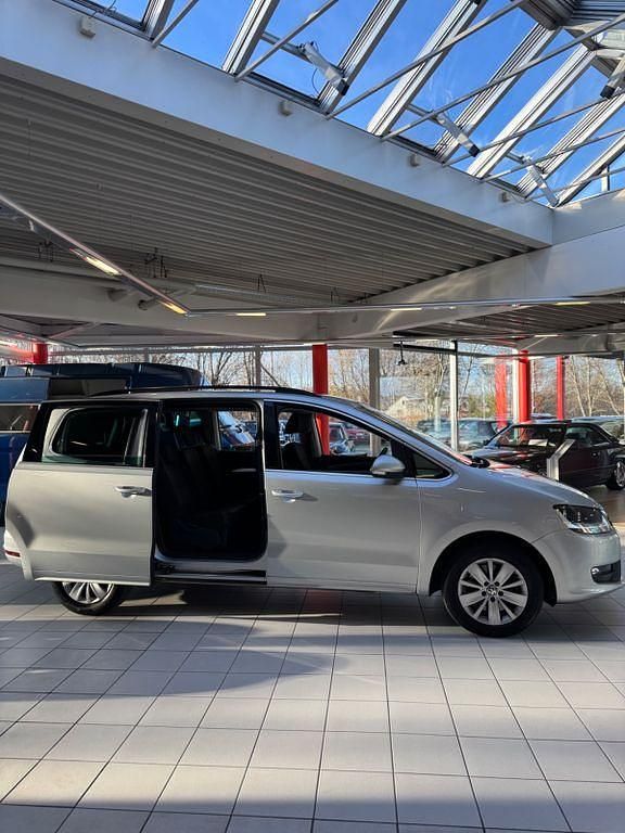 Gebraucht VW Sharan Comfortline 150 PS (110 kW) 2012 Silber Van / Kleinbus