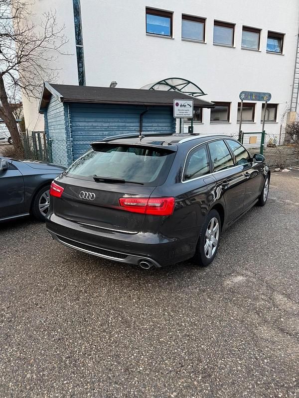Gebraucht Audi A6 190 PS (139 kW) 2014 Grau Kombi