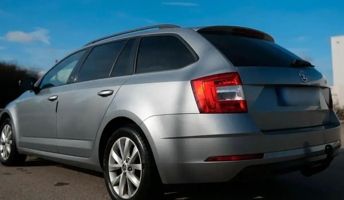 Gebraucht Skoda Octavia 116 PS (85 kW) 2017 Grau Kombi
