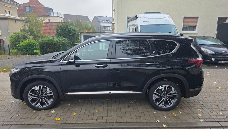Schwarz Gebraucht 2019 Hyundai Santa Fe Premium SUV | 18.200 € (Guter Preis) - Bild 1/4
