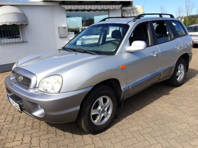 Gebraucht Hyundai Santa Fe 113 PS (83 kW) 2004 Silber metallic SUV
