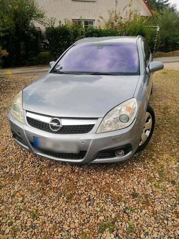 Silber Gebraucht 2005 Opel Signum Kombi | 1.350 € - Bild 1/4