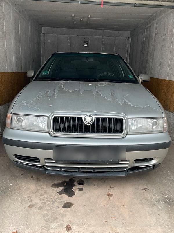 Grau Gebraucht 1999 Skoda Octavia Kombi | 550 € (Guter Preis) - Bild 1/4