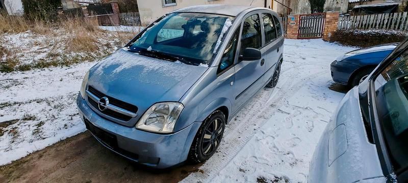 Grau Gebraucht 2005 Opel Meriva Van / Kleinbus | 700 € (Superpreis) - Bild 1/4