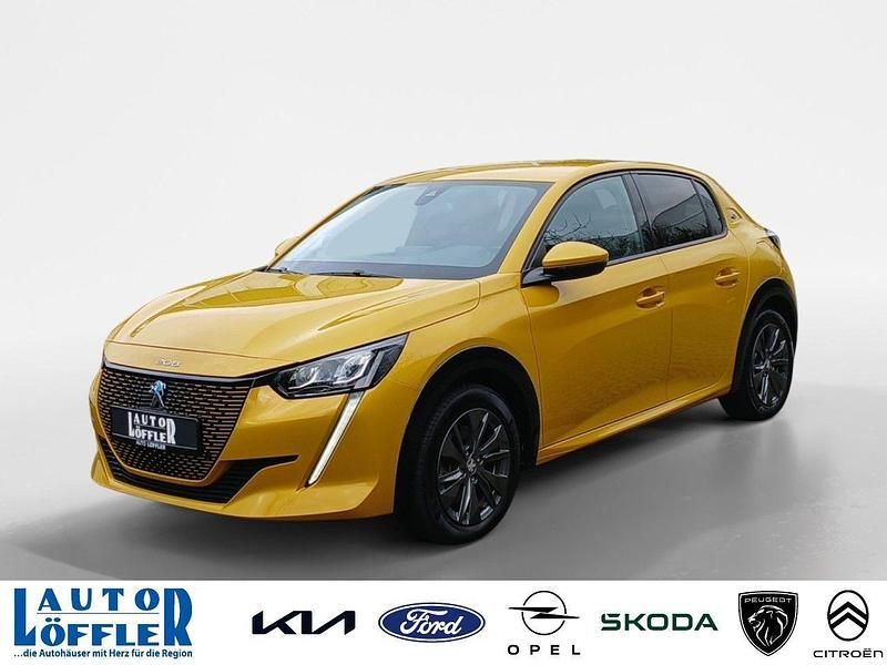 Gelb Gebraucht 2021 Peugeot e-208 Allure Kleinwagen | 14.992 € (Fairer Preis) - Bild 1/4