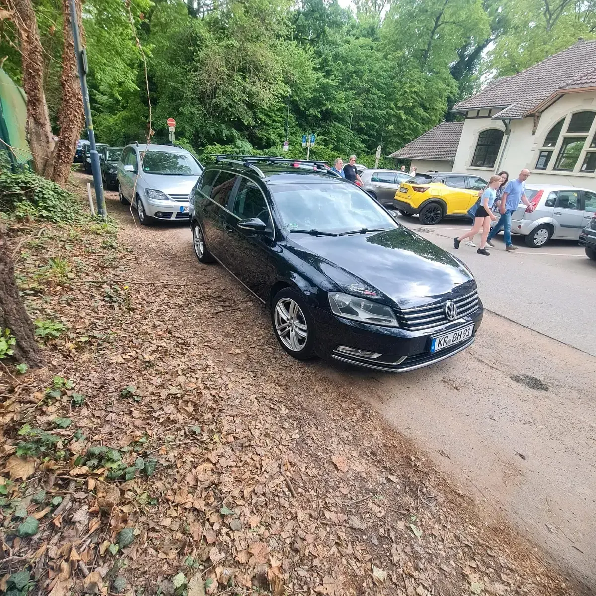 Gebraucht VW Passat 105 PS (77 kW) 2011 Schwarz Kombi