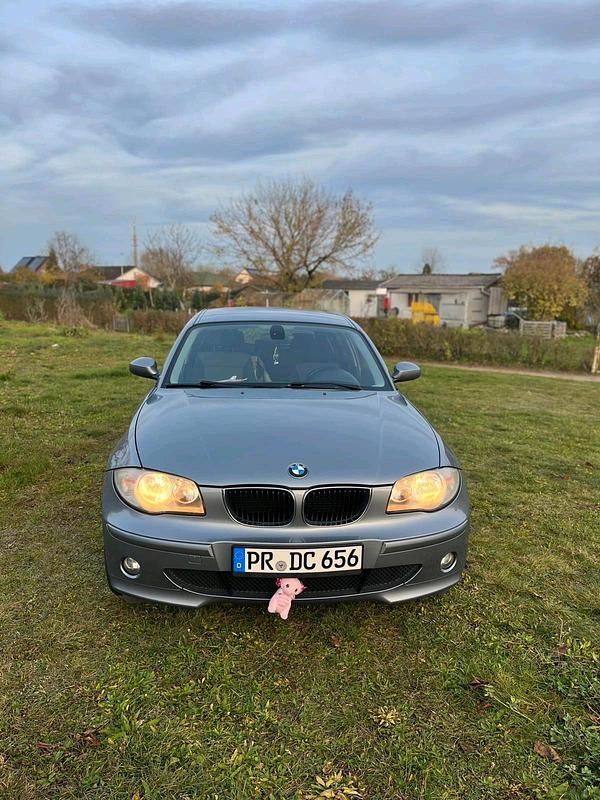 Gebraucht BMW 116 116 PS (85 kW) 2006 Blau Kleinwagen