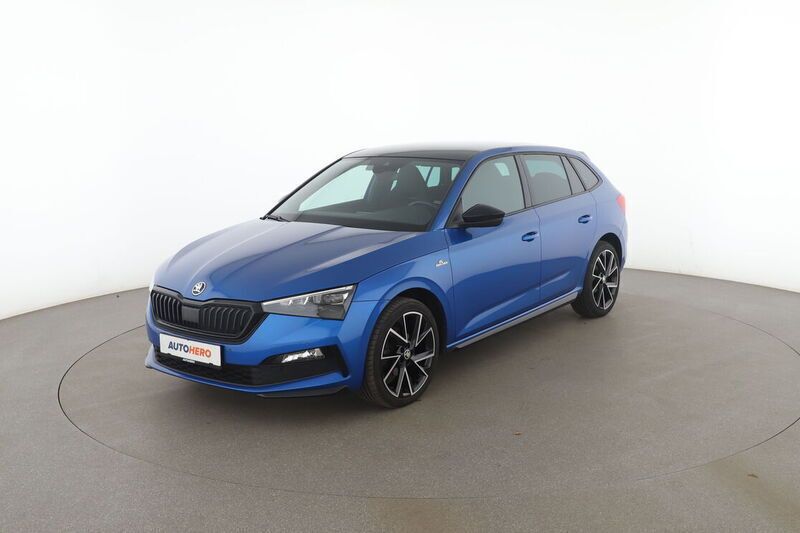 Blau Gebraucht 2021 Skoda Scala Monte Carlo Kleinwagen | 19.380 € (Etwas zu teuer) - Bild 1/4