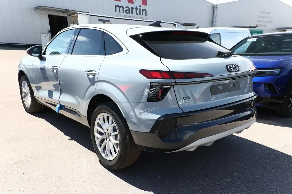 Neu Audi Q3 Sportback Ambiente 204 PS (150 kW) 2026 Pfeilgrau perleffekt SUV