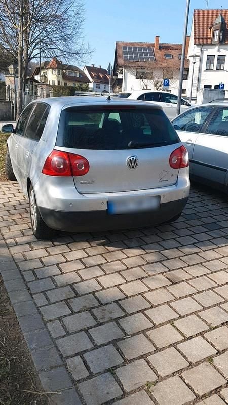 Gebraucht VW Golf V 105 PS (77 kW) 2007 Silber Limousine