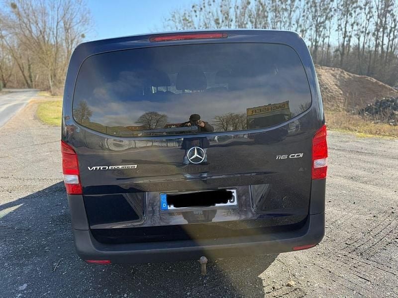 Gebraucht Mercedes Vito 163 PS (119 kW) 2018 Blau Van