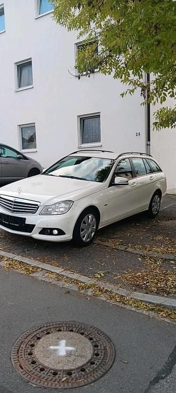 Gebraucht Mercedes C180 120 PS (88 kW) 2012 Weiß Kombi