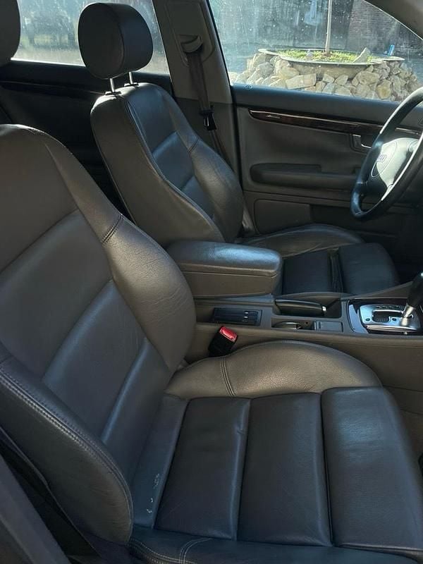 Gebraucht Audi A4 Design 170 PS (125 kW) 2002 Schwarz Limousine