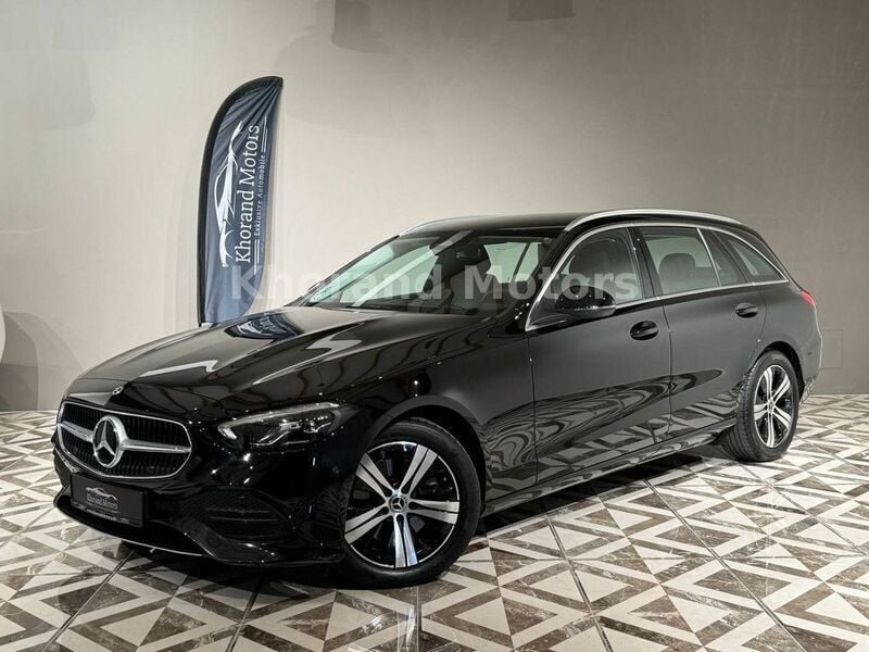 Ung. schwarz unilack Gebraucht 2022 Mercedes C200 Kombi | 26.800 € (Fairer Preis) - Bild 1/4