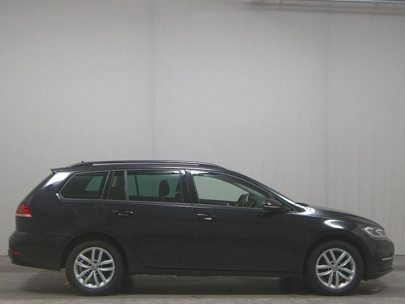 Schwarz Gebraucht 2019 VW Golf VII Comfortline Kombi | 13.380 € (Guter Preis) - Bild 1/4