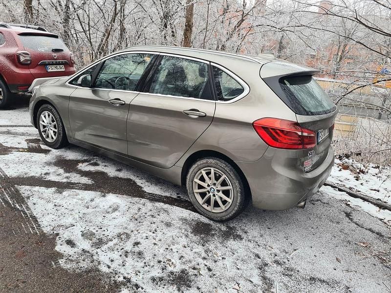 Gebraucht 2016 BMW 218 Van / Kleinbus | 12.500 € (Fairer Preis) - Bild 1/4