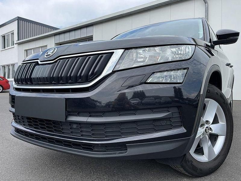 Schwarz schwarzmagic Gebraucht 2021 Skoda Kodiaq Ambition SUV | 24.990 € (Superpreis) - Bild 1/4